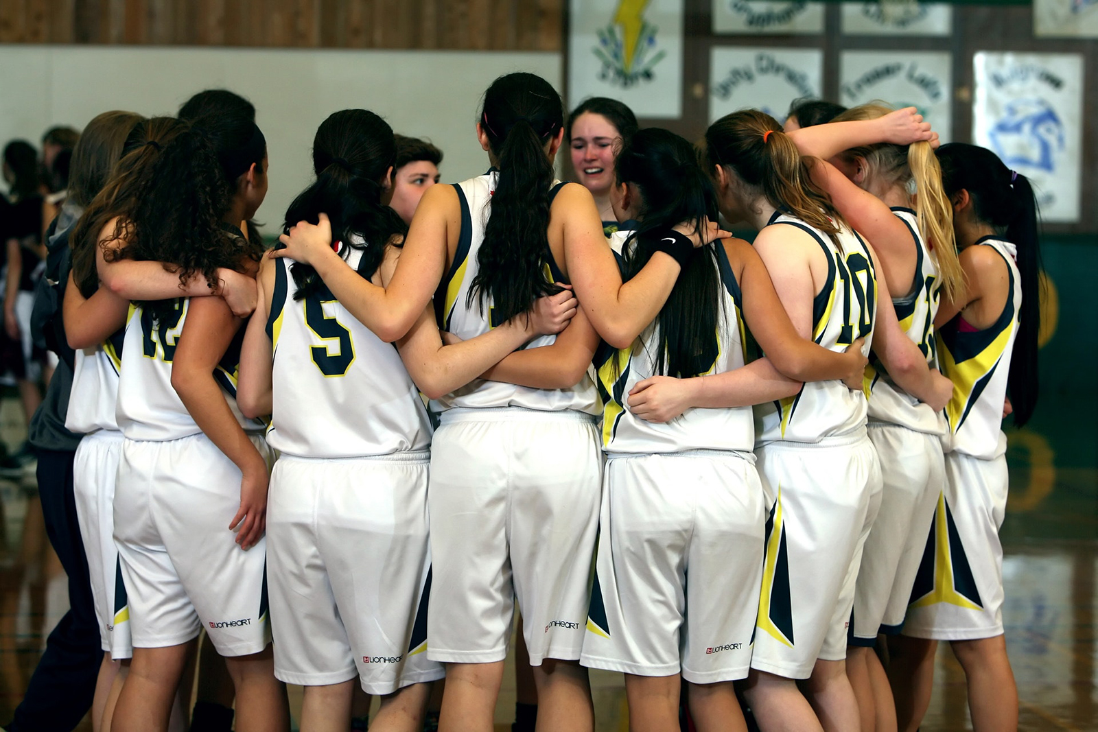 team-girls-basketball-team-girls-basketball-159812.jpg